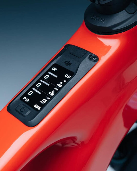 Steppenwolf Tundra 9.0 Rossa Corsa — VTT électrique All-Mountain Avinox M2S