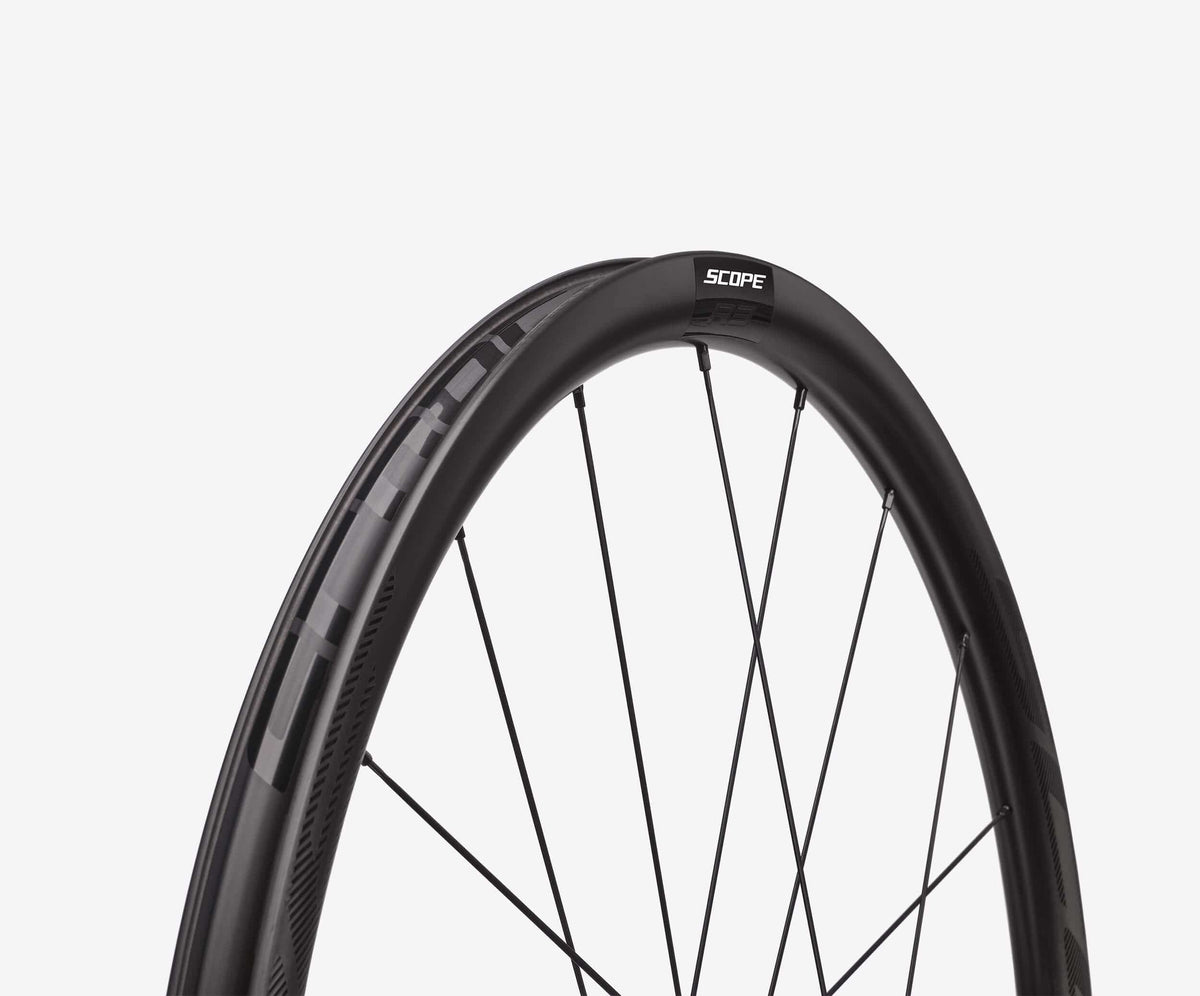 Paire de Roues SCOPE NOIR RACE  30  DISC à Pneus (Center Lock)