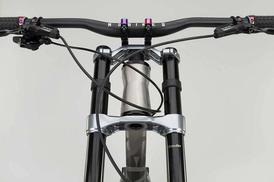 NS BIKES FUZZ 275 RAW / BLACK