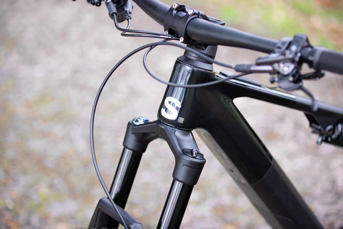 VTT Électrique Superior iXF 9.7 Noir Mat / Noir Gloss 2025